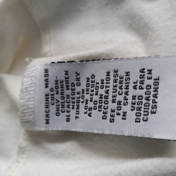 Woman's Size Large/Med Irovy Lace Top with Cap sleeves. - Picture 7 of 8